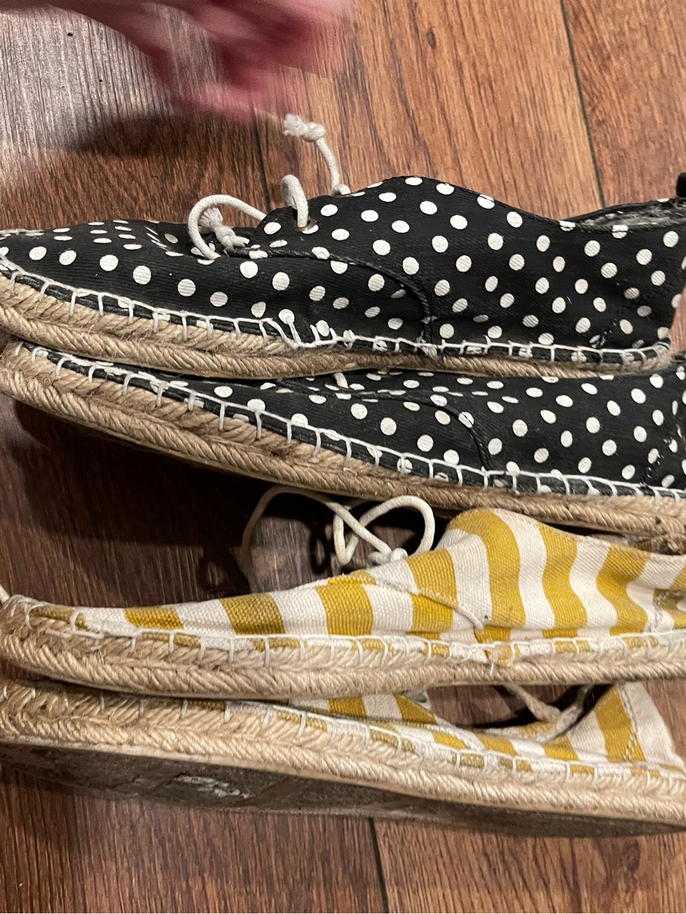 GAP 2 Espadrilles woman’s size 8- Yellow/orange Stripe & Black Polka Dot - Picture 5 of 14